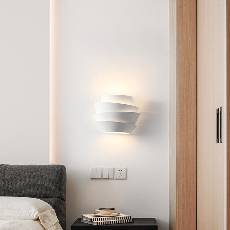 Scandinavian Wall Lamp with Double Light Points - NordGlow