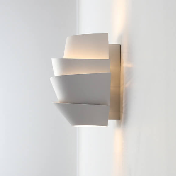 Scandinavian Wall Lamp with Double Light Points - NordGlow