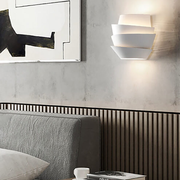 Scandinavian Wall Lamp with Double Light Points - NordGlow