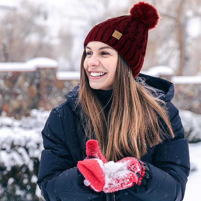 Comfortable Winter Pom Beanie - Yvonne