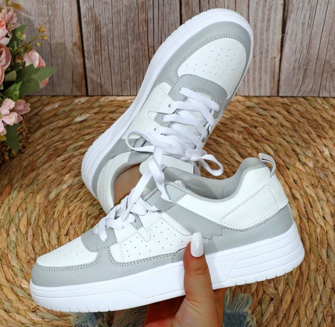 Fashionable Women's Sneakers - Naya