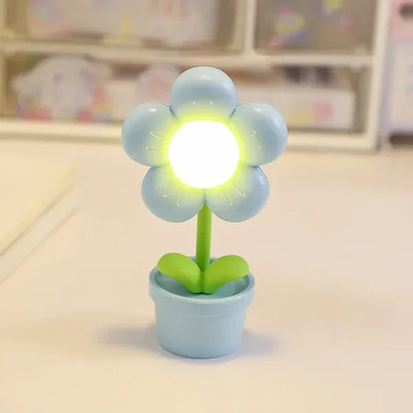 Small Flower Relaxing Table Lamp - BlossomGlow