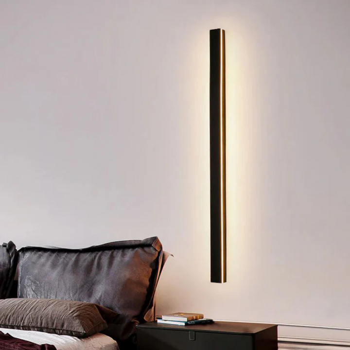 Modern Design LED Wall Lamp - LineaGlow